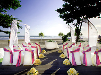 Anantara Beach Lawn（安纳塔拉海滩草坪）