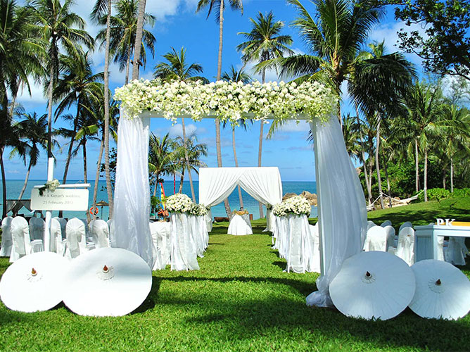 Banyan Tree Lawn（悦榕庄海前草坪）