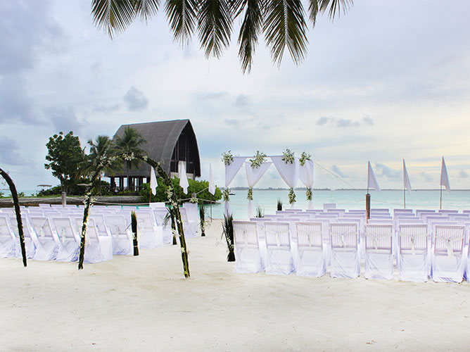 Shangri-La M-Lounge Beach（香格里拉M酒廊沙滩）