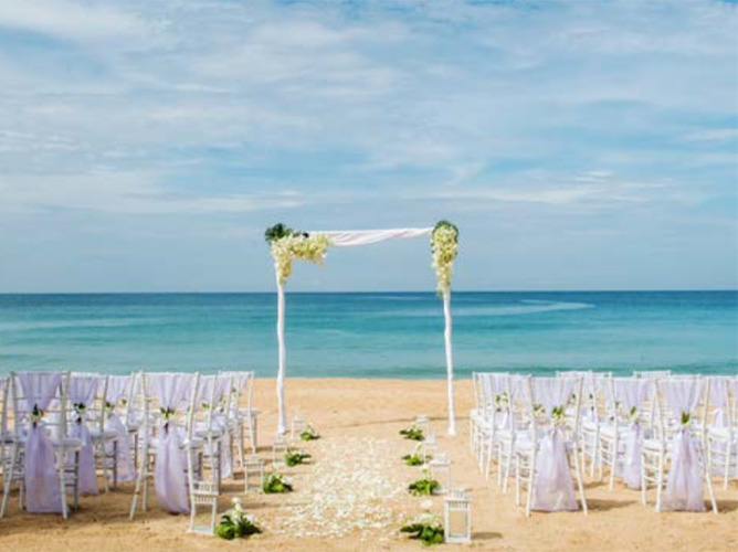 Akyra Private Beach（阿凯亚沙滩）