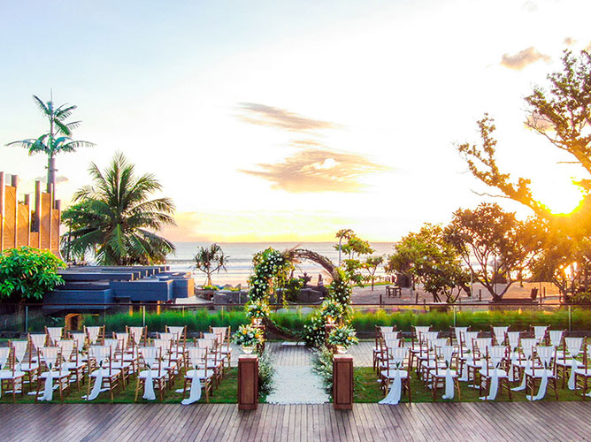 Pool Deck Wedding（泳池露台婚礼）