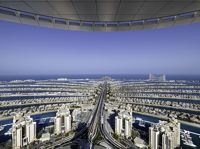 The Palm or City Skyline View（城市天际线景观露台）